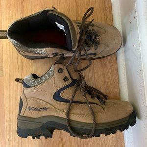 Columbia 'Summit Crest' Mid Hiking Boot
